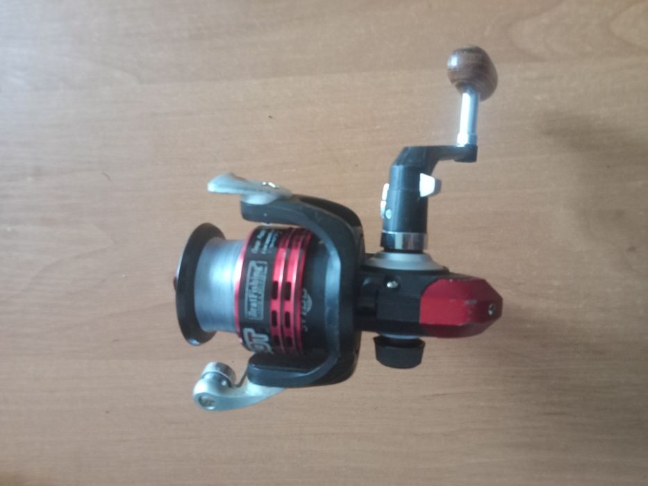 Безінерційна котушка BratFishing Autobot 1000 FD