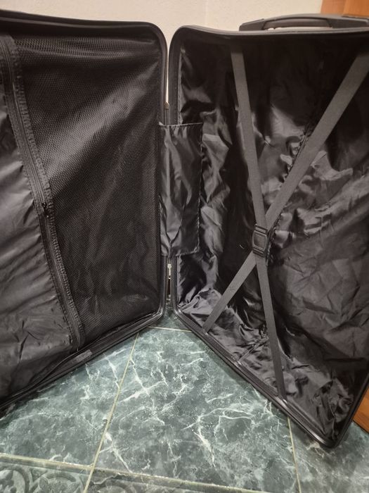 Силіконова велика валіза.