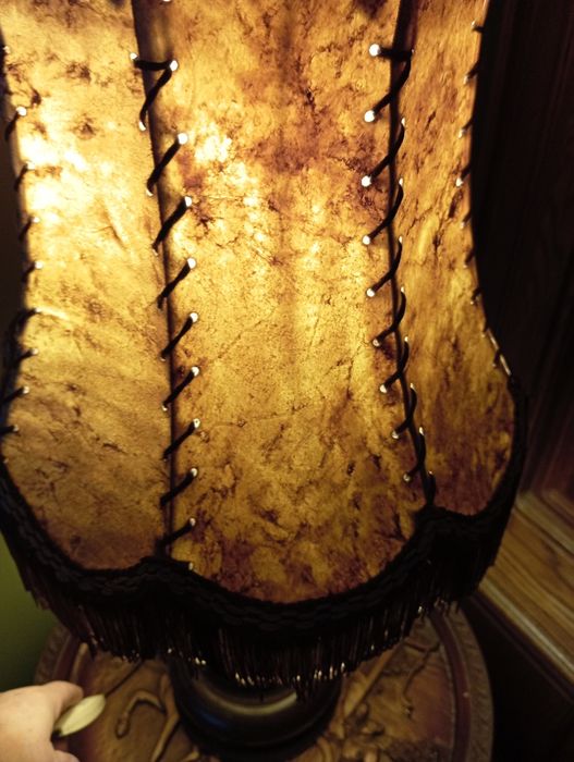 Okazja!Antyk.Lampa drewniana z abażurem ze skory