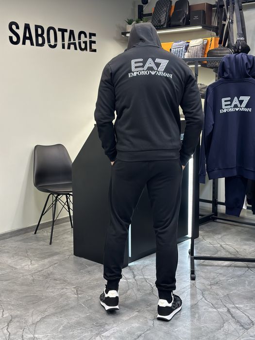 Спортивний костюм Armani EA7