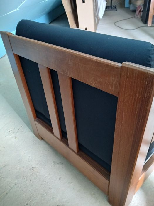 Poltrona 80x83 cm, altura 75cm