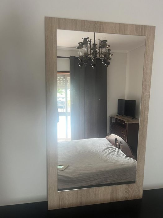 Móvel de entrada com espelho