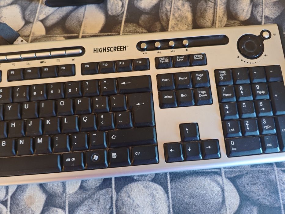 Vendo Conjunto Rato+Teclado HIGHSCREEN KG-0570