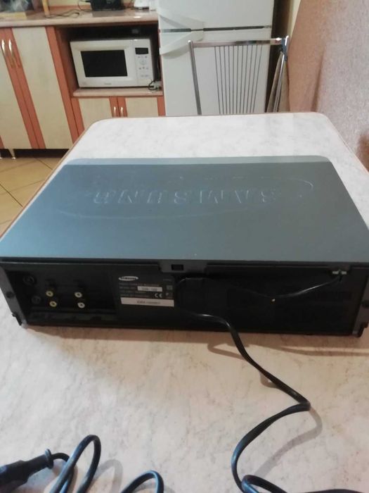 видеомагнитофон
