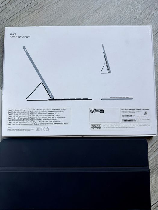 iPad (9th Generation) 64 GB Wi-Fi + Smart Keyboard (PT)