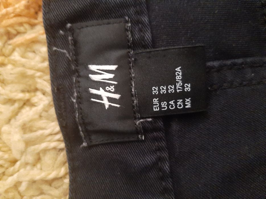 Одяг на хлопця підростка.