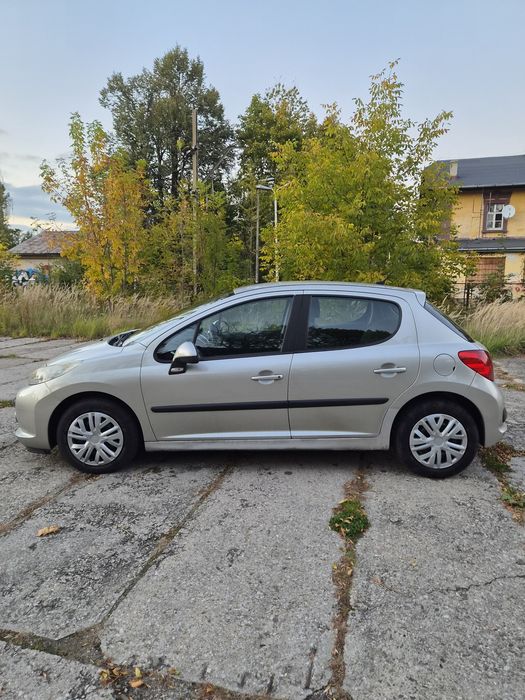 Peugeot 207 1.4 benzyna 2008
