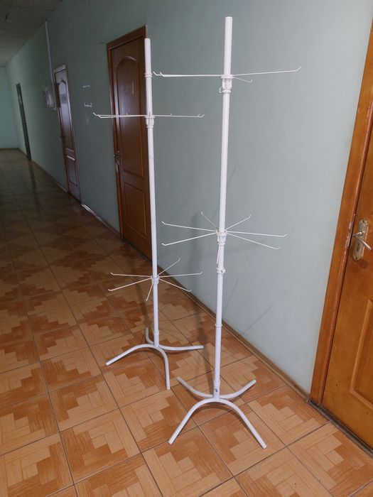 Вішалка, крутилка, стенд для магазину.