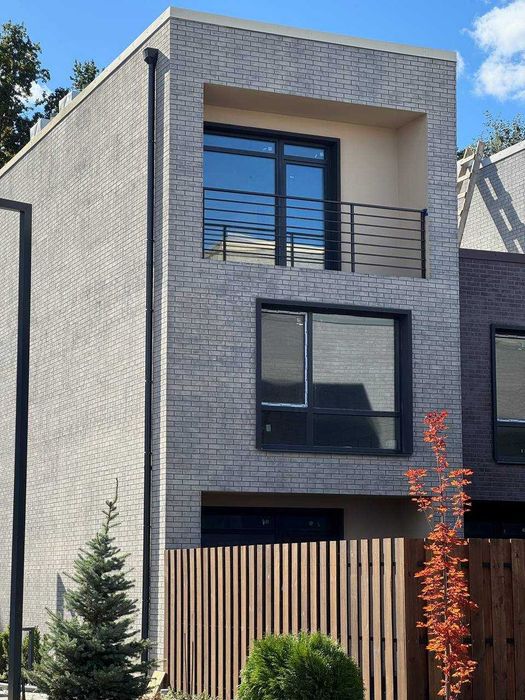 Власний дім із трьома спальнями — ідеально під єОселю