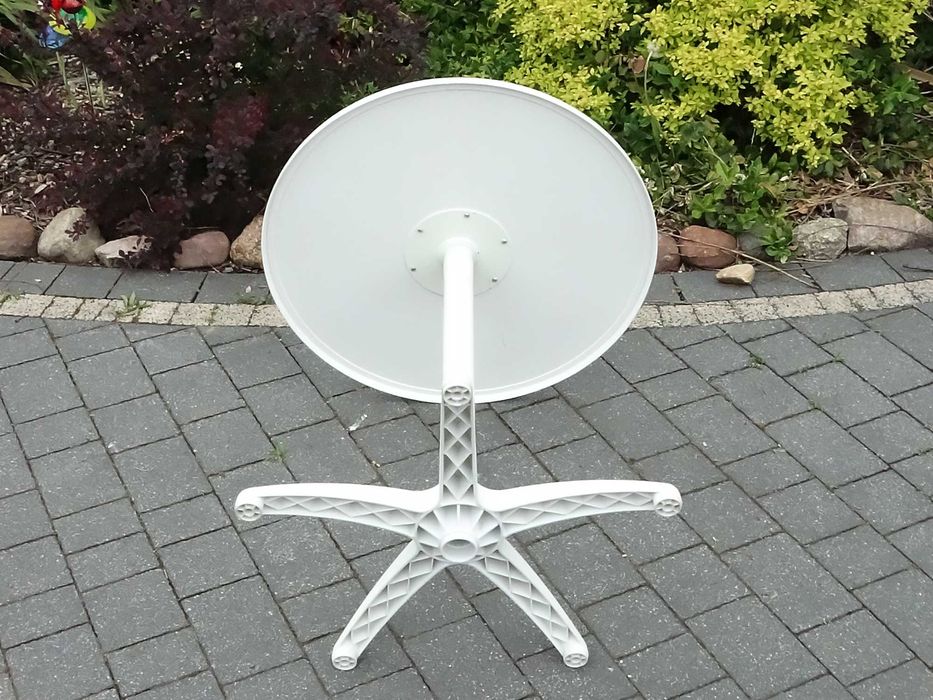Biały Stolik Ogrodowy / Kawiarniany – Stabilny, Okrągły 70cm