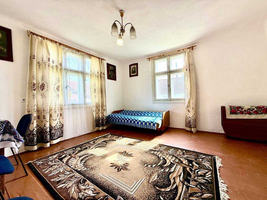Продаж житлового будинку