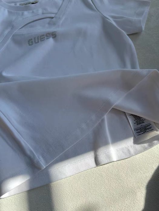 Нова біла футболка guess