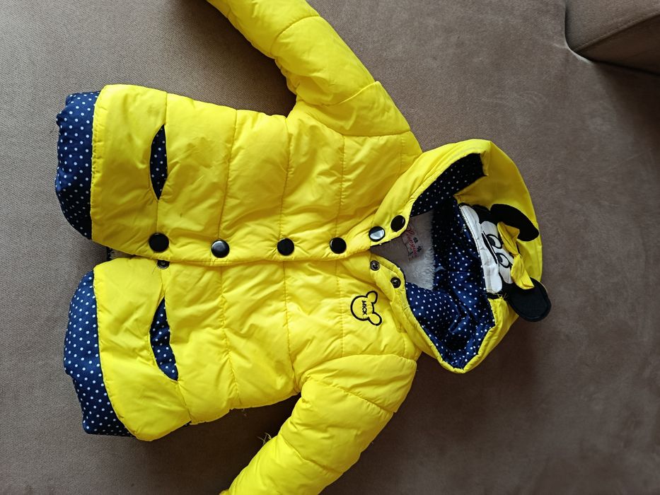 Дитяча курточка біла і жовта