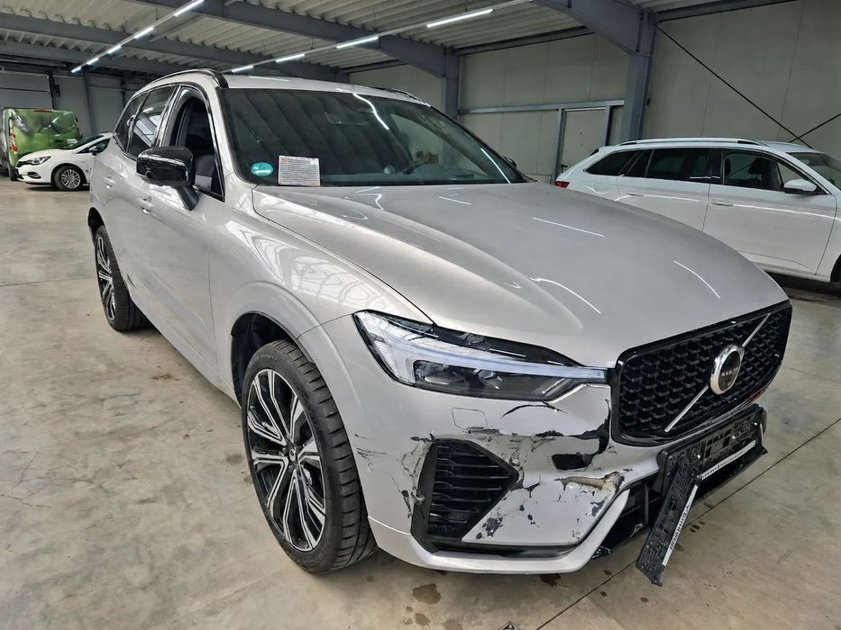 Volvo XC 60 R-Design - Hybrydowy Uszkodzony przód