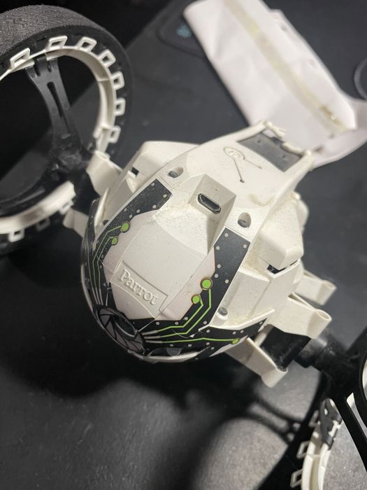 Parrot Jumping Sumo64550240481154121