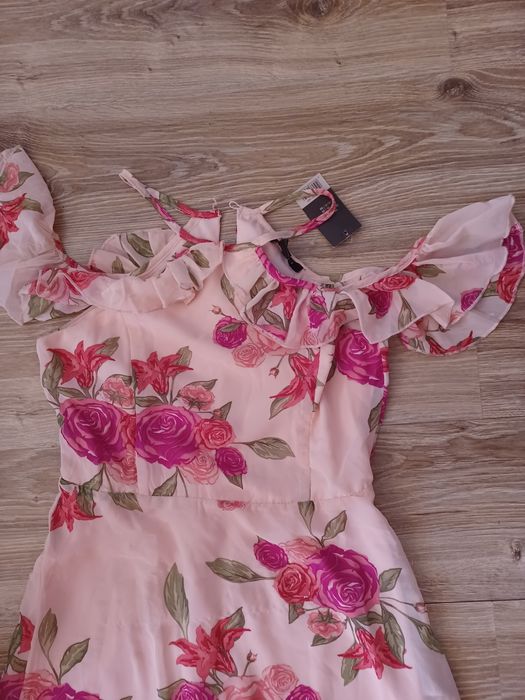 Nowa sukienka rozmiar 34