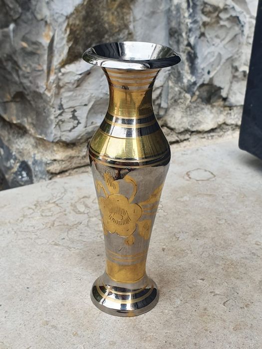 Mini Vaso em Latão Maciço