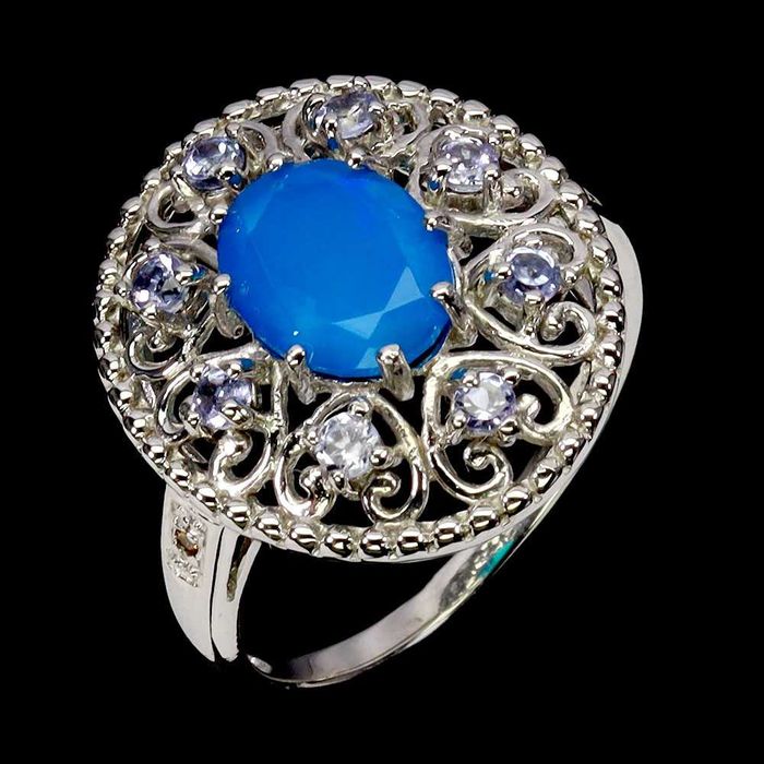 Кольцо из серебра 925 пробы с опалом и танзанитом 9x7 мм, размер 18.