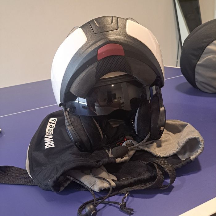Capacete BMW System 6 com sistema comunicacao Scala G9x