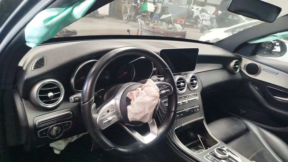 Para peças MERCEDES-BENZ Classe C Carrinha (S205)