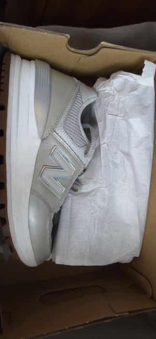 Sapatilhas New Balance cinza – como novas