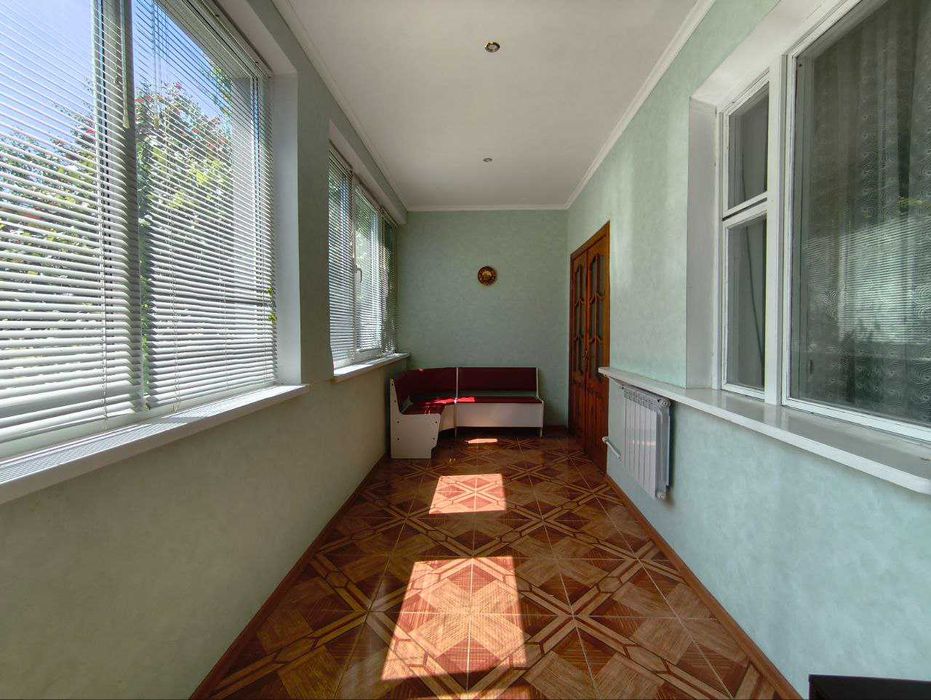 Продам коттедж з меблями та технікою по сертифікату