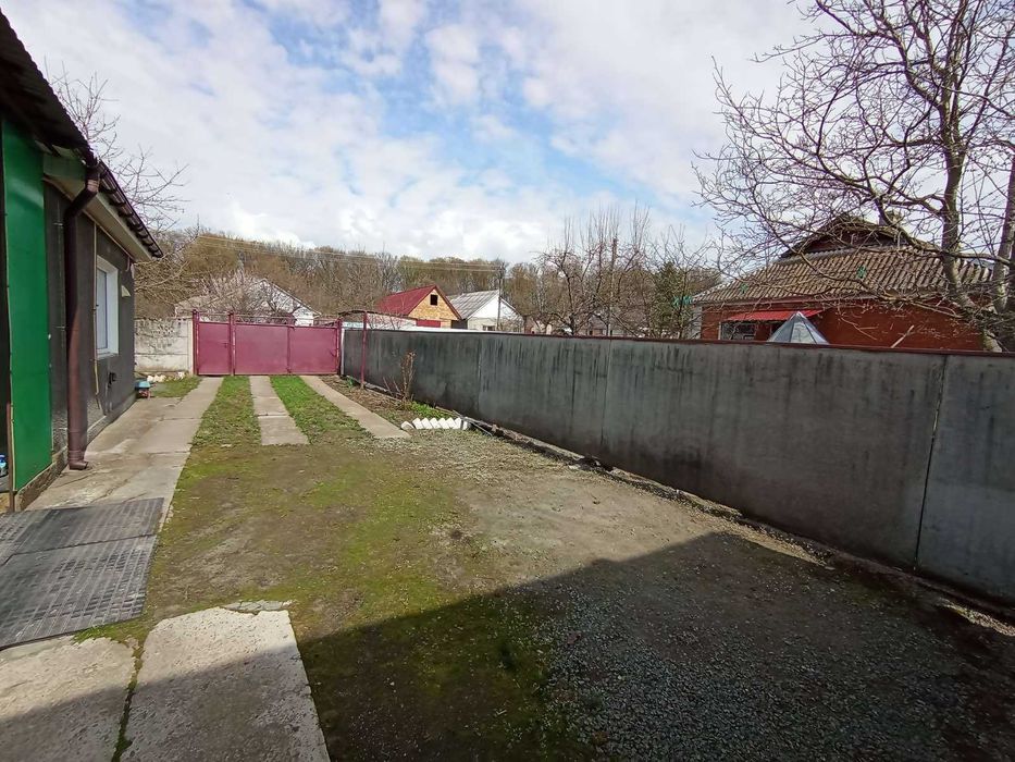 Продаж 1 поверхового будинку з гаражем і ділянкою, с. Петрик