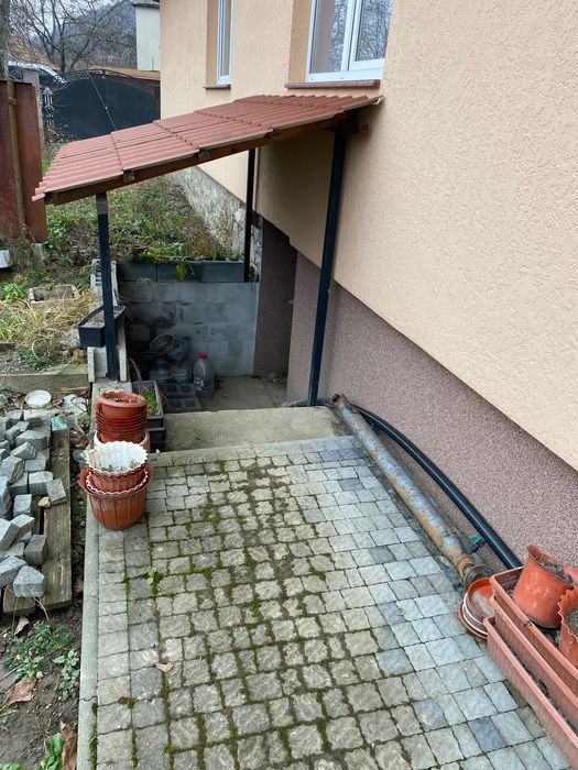 Продається житловий будинок у Закарпатті , м. Берегове .