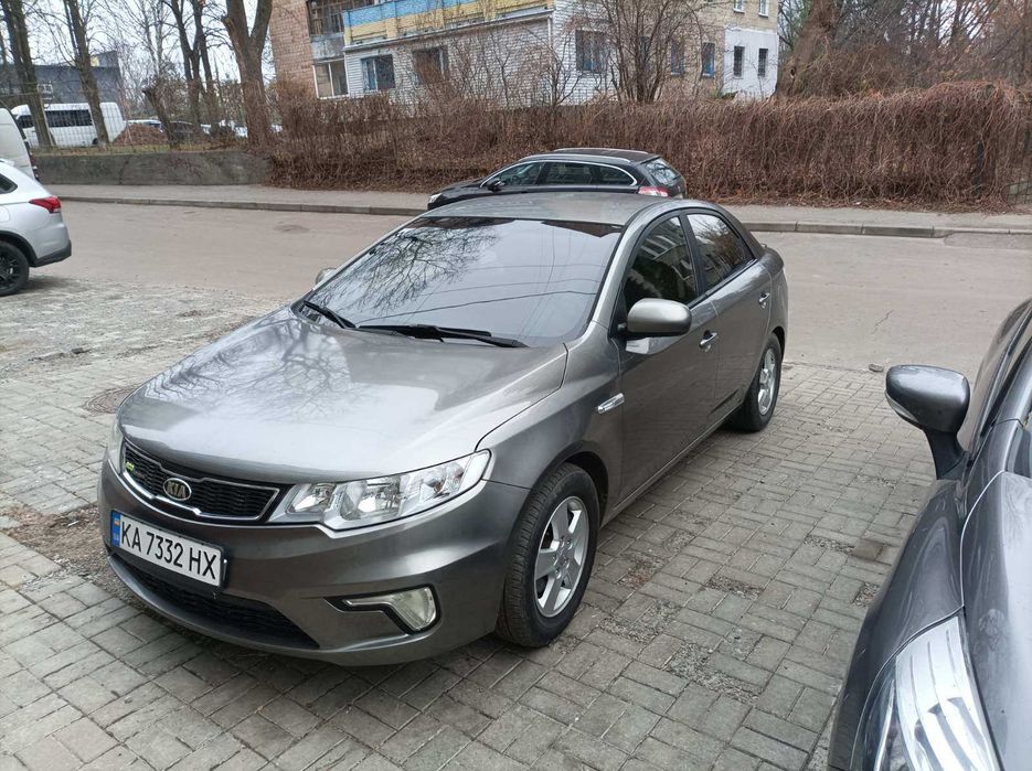 KIA cerato 2010