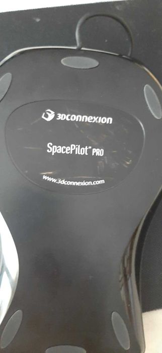 Myszka przewodowa 3DConnexion SpacePilot Pro 3D