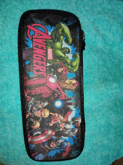 Piórnik dla chłopca Marvel