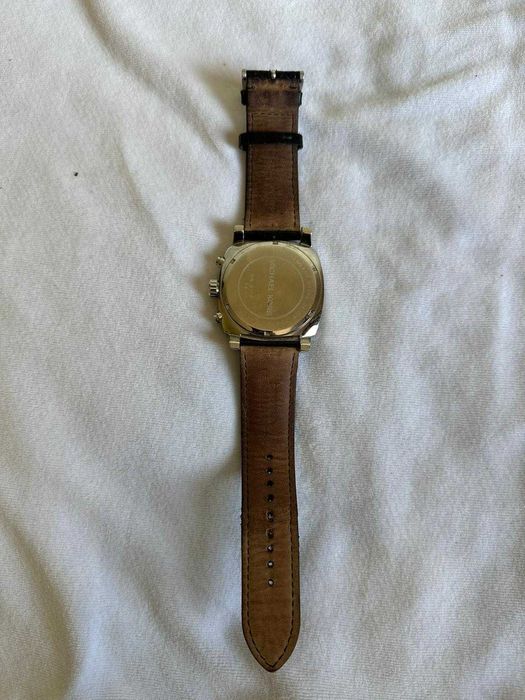 Relógio Michael Kors (Cronógrafo) - Pulseira em Pele