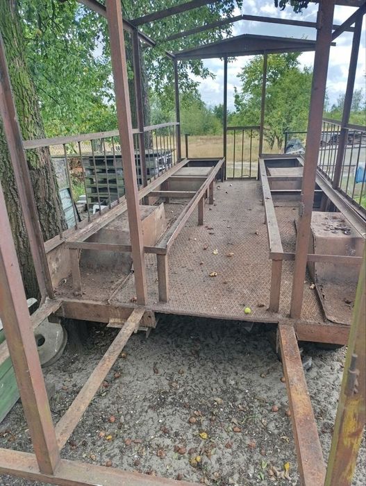 Платформа-причеп для бджолосімей