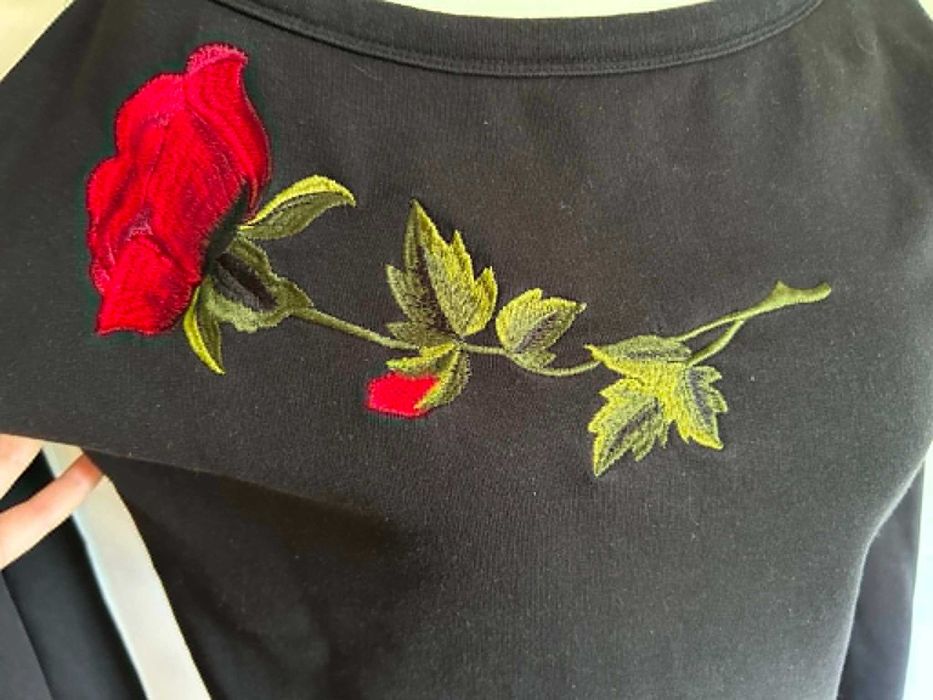 Bluza z rozcięciem