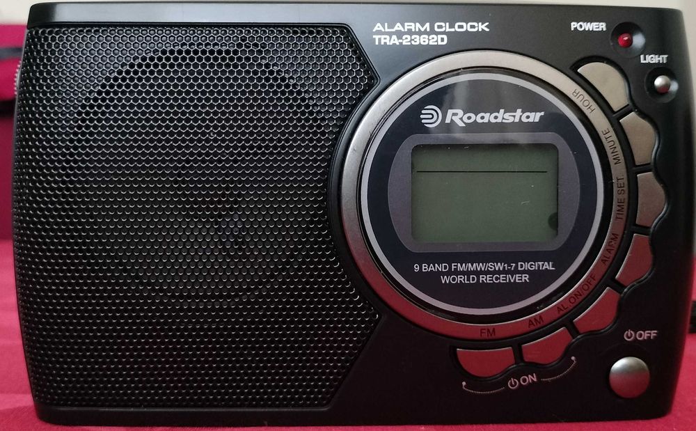 Rádio portátil Roadstar TRA-2362D