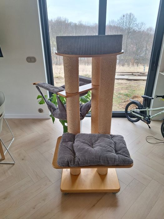 Drapak dla dużego kota rufi