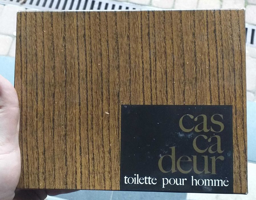 Zestaw woda po goleniu cas ca deur z chusteczkami i mydłem.PRL