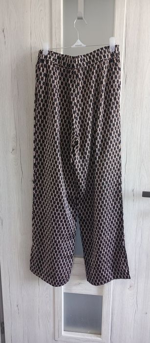 Lekkie eleganckie spodnie xs nowe