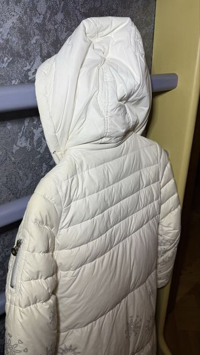 Куртка зимня біла на дівчинку