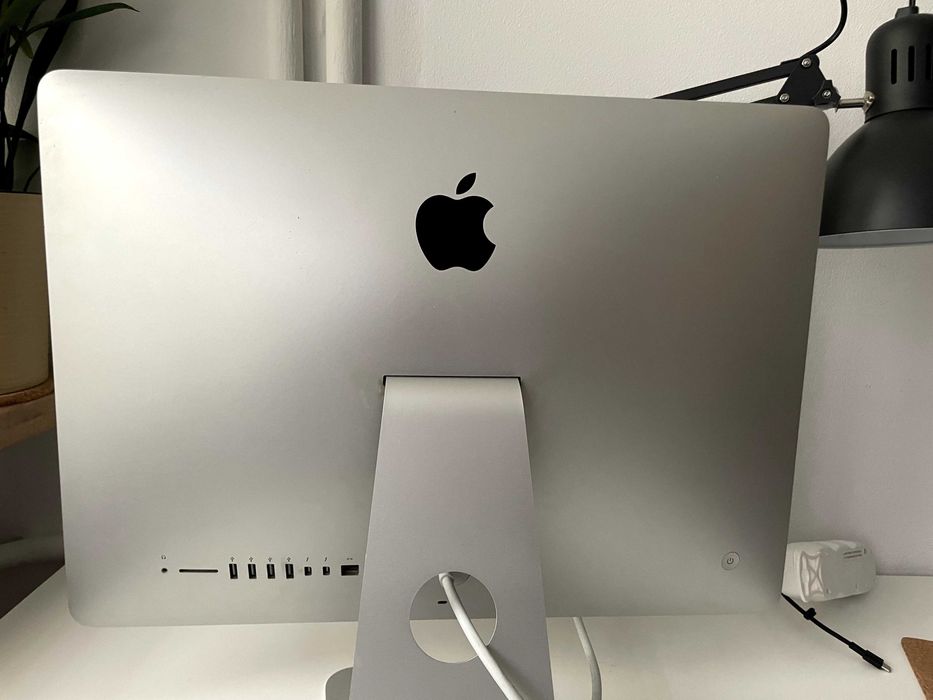 iMac 21.5-inch 16GB, 2.9 GHz Quad-Core Intel Core i5