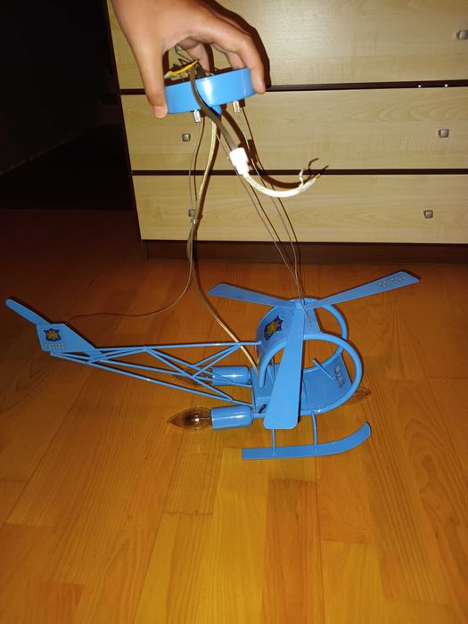 Żyrandol helikopter