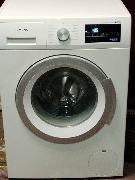 Пральна  машина  на 8кг престиж класу в ідеальному стані  доставка