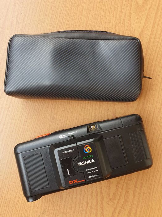 Máquina Fotográfica Yashica MD 135 DX