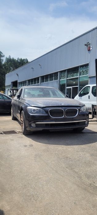 Bmw serie 7 730 d 2012