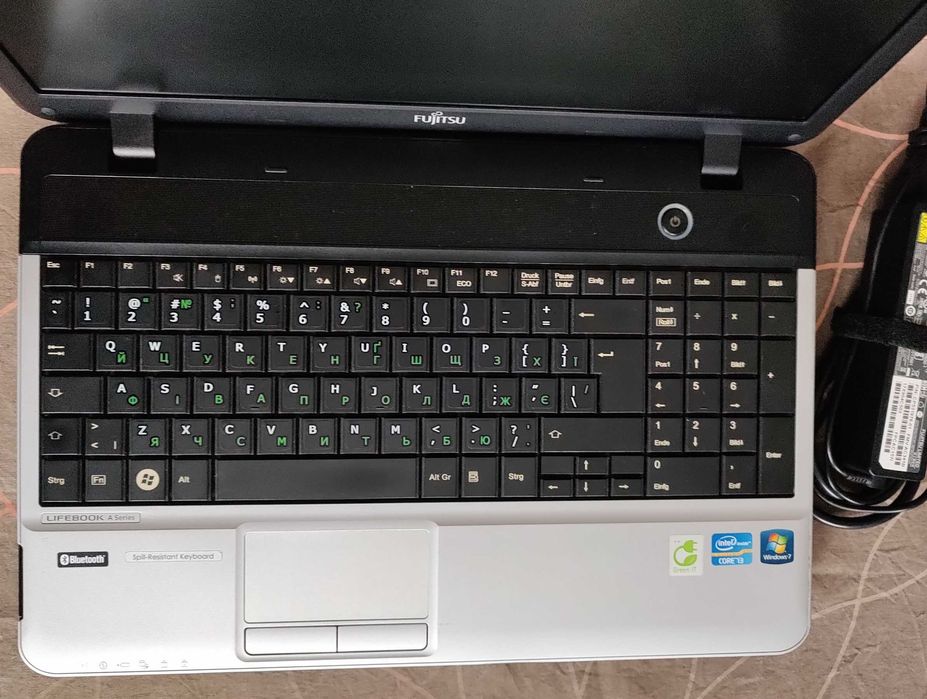 Fujitsu A531, бат.-3год/8GB/SSD 256GB з Win 11 Pro, ліцензія