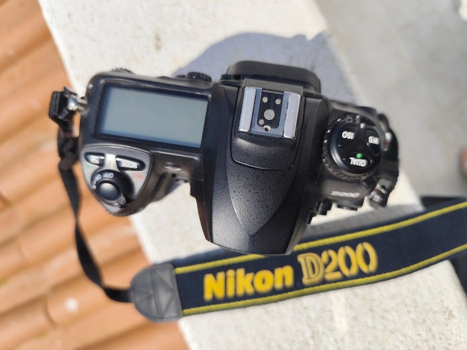 CORPO Nikon D200 – DSLR clássica em ótimo estado