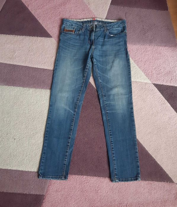 Джинси жіночі безкоштовно