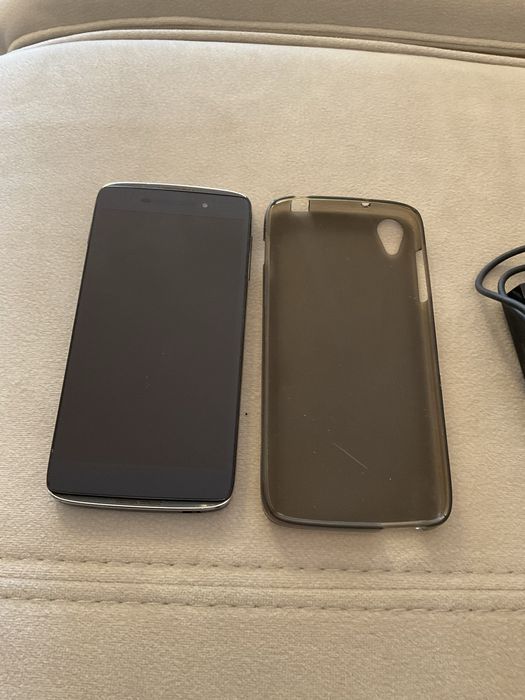 Alcatel OneTouch Idol 3 smartphone