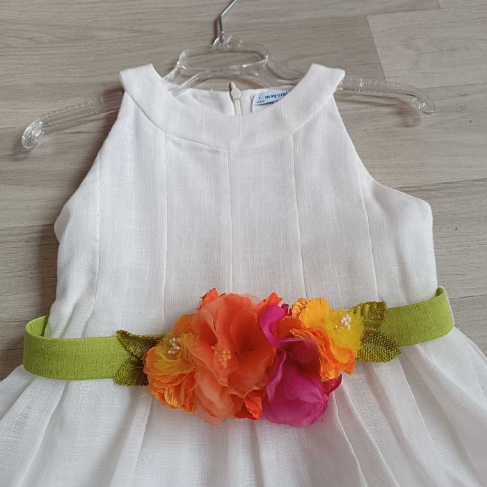 Śliczna sukieneczka 128