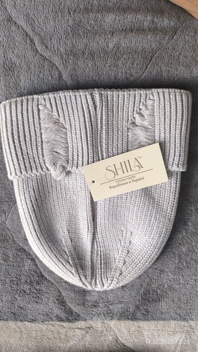 Продам жіночу  шапку